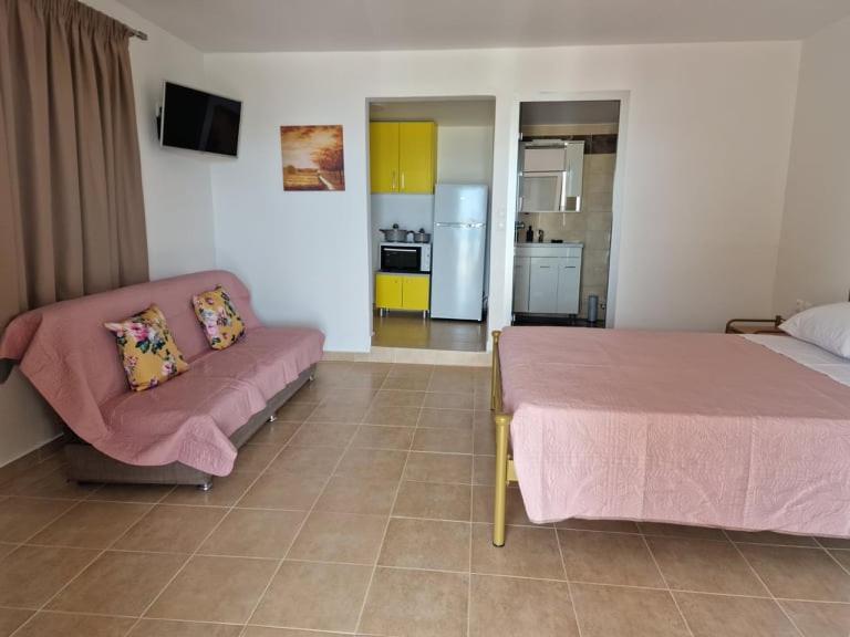 Solymar Prive Archangelos (Rhodes)